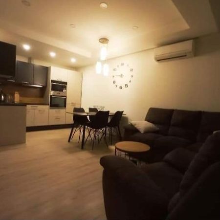 Apartman Paula Lägenhet Makarska Exteriör bild