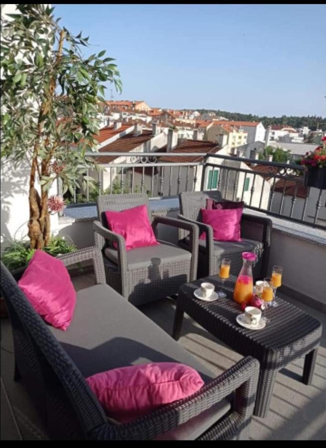 Apartman Paula Makarska Exteriör bild