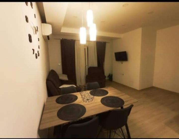 Apartman Paula Lägenhet Makarska Exteriör bild